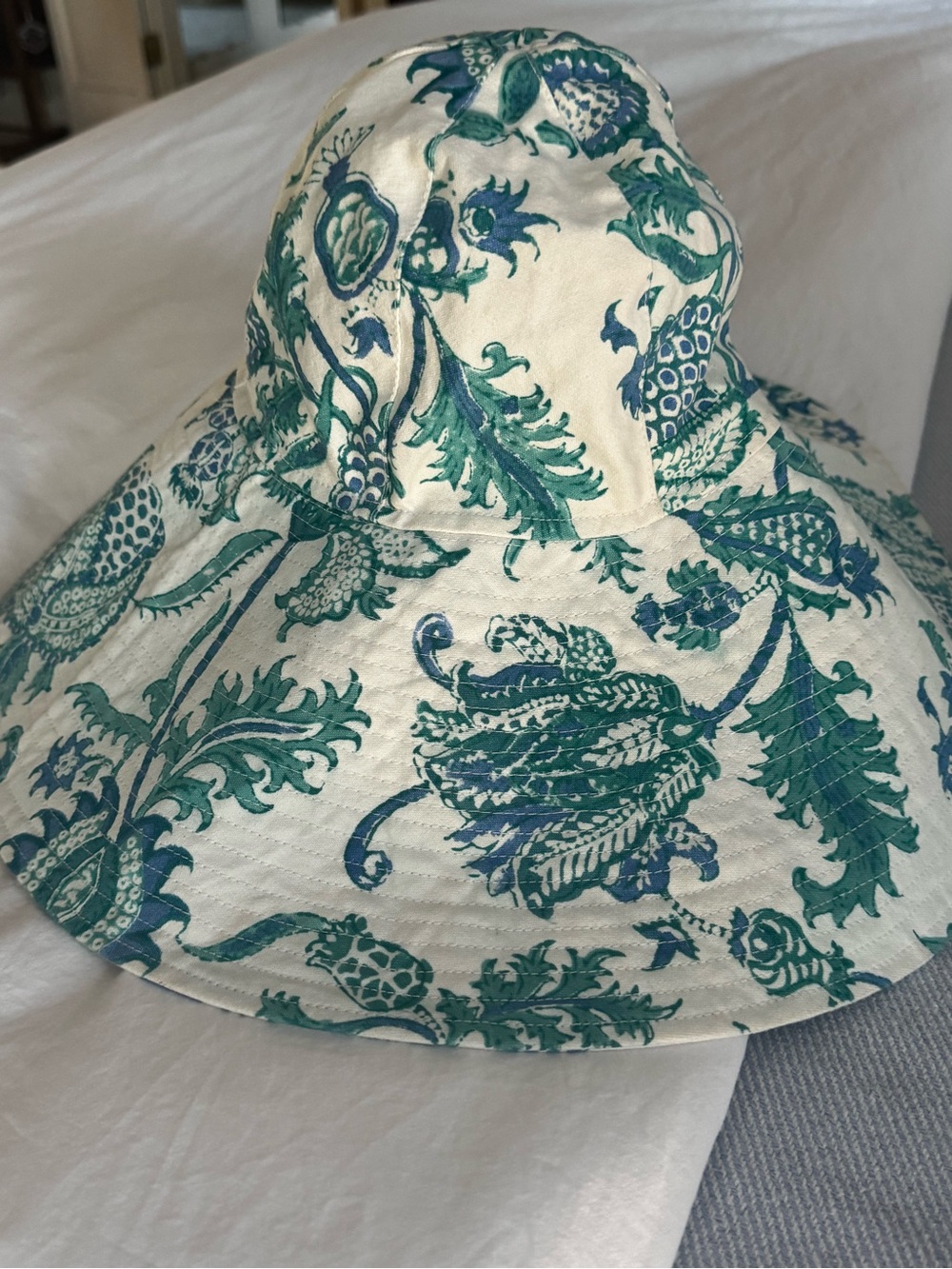 Vintage Roberta Freymann Floral Wide-Brim Sun Hat in Teal & Blue